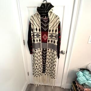 Selfie Couture Cardigan Sweater Womens S/M Beige Tribal Hooded Fringe Duster